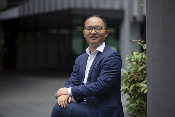 Dr. Leon Xu